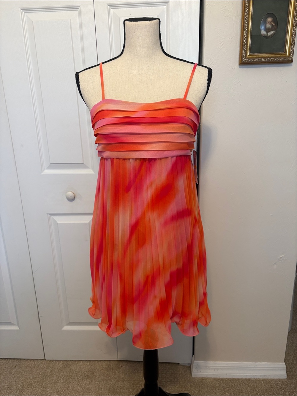 NWT Seni & Cade Pleated Tiered Mini Dress Party Pink Coral Orange Sz M.